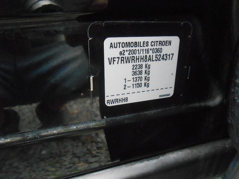 Citroën C5 2.0HDi 120KW,NAVI,XENONY! - fotka 2 z 37