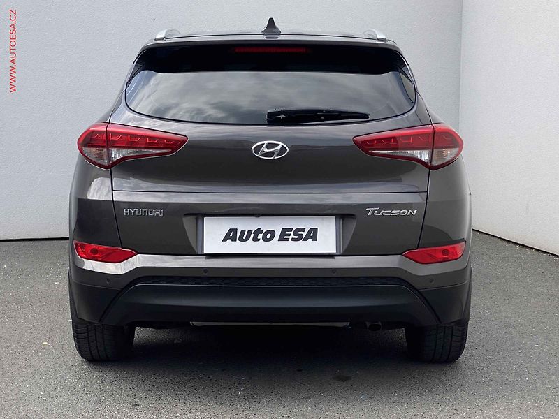 Hyundai Tucson (2016) 1.7CRDi, ČR, AC, navi, park - fotka 5 z 20