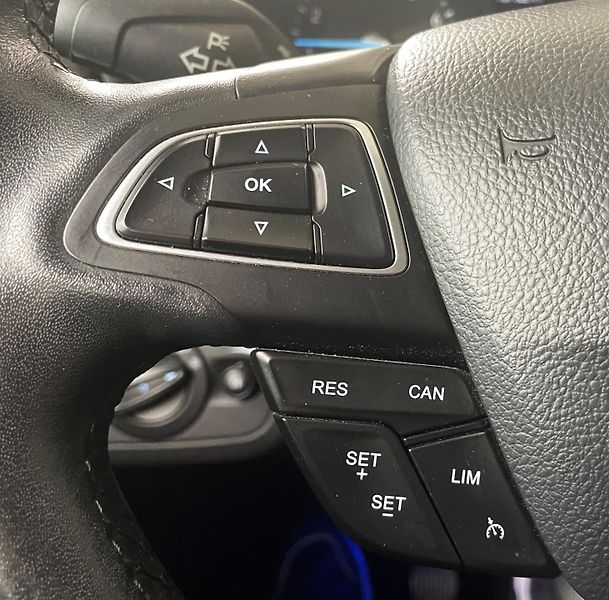 Ford Kuga Titanium 1,5Eoboost, ČR, 1.MAJ - fotka 15 z 27