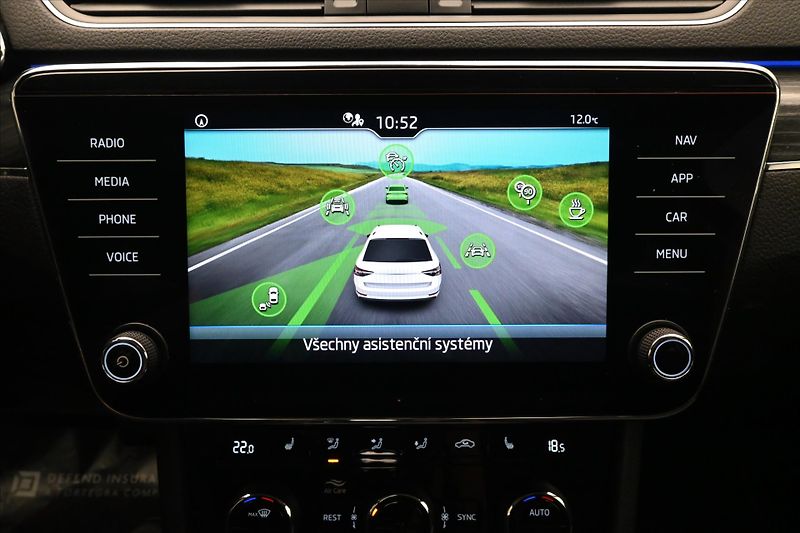 Škoda Superb 2,0 TDI 110 kW DSG Style Záruk - fotka 19 z 32