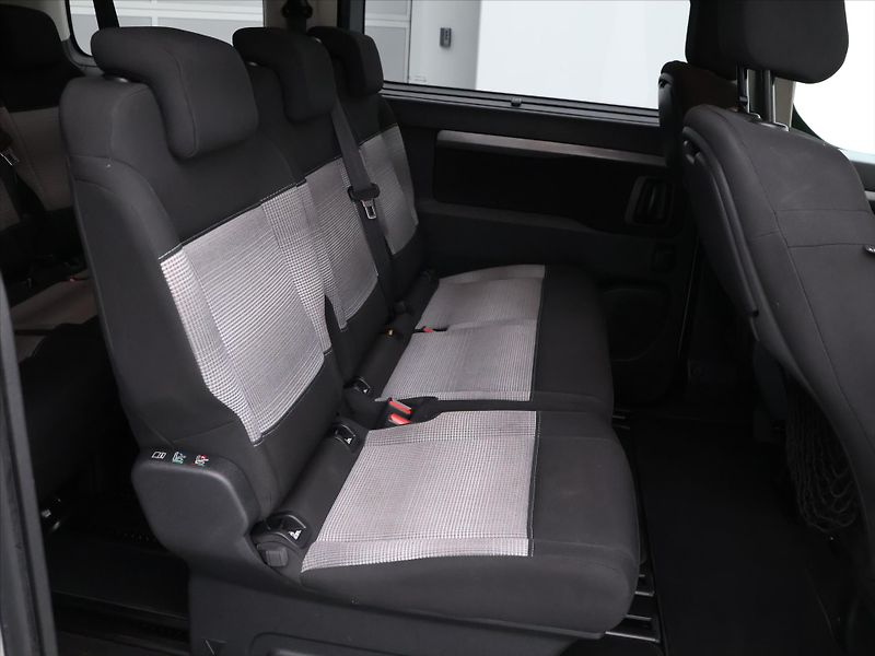 Citroën SpaceTourer 2,0 HDI 110kW Shine 8-Míst - fotka 13 z 32