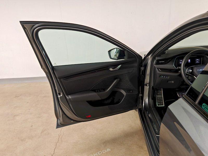 Škoda Octavia (2025) Combi 1.5 TSI 110 kW DSG Sport - fotka 22 z 32