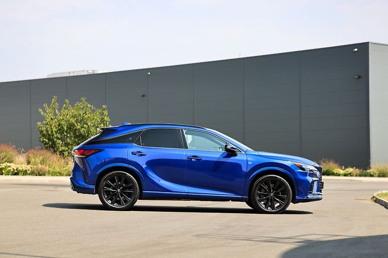 Lexus RX 500h 500H 2,4 HEV F SPORT - fotka 7 z 29