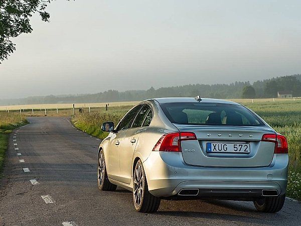 Volvo S60.