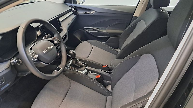 Škoda Fabia (2025) Selection 1,0 TSI 70 kW - fotka 10 z 24
