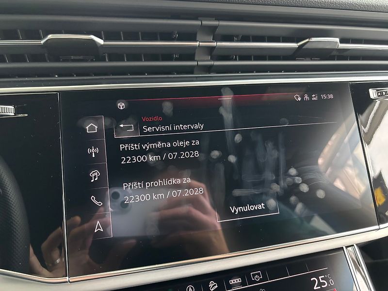Audi Q7 FL S-line  50TDI 210kW Tažné - fotka 16 z 26