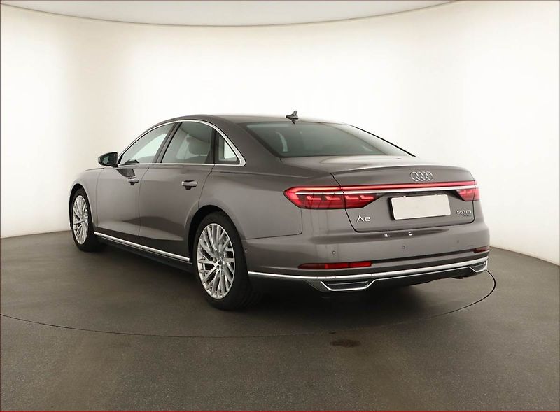 Audi A8 (2019) 55 TFSI - fotka 4 z 21