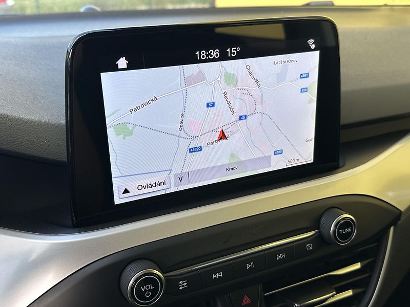 Ford Focus (2019) 1.5EcoBlue/88kW*KOMBI*1.Maj.TZ - fotka 13 z 39