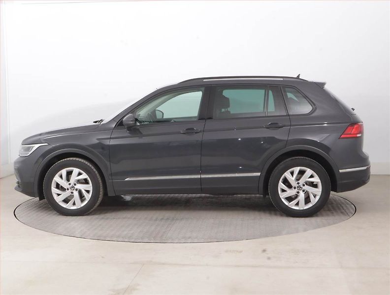 Volkswagen Tiguan (2022) Life 2.0 TDI - fotka 3 z 16