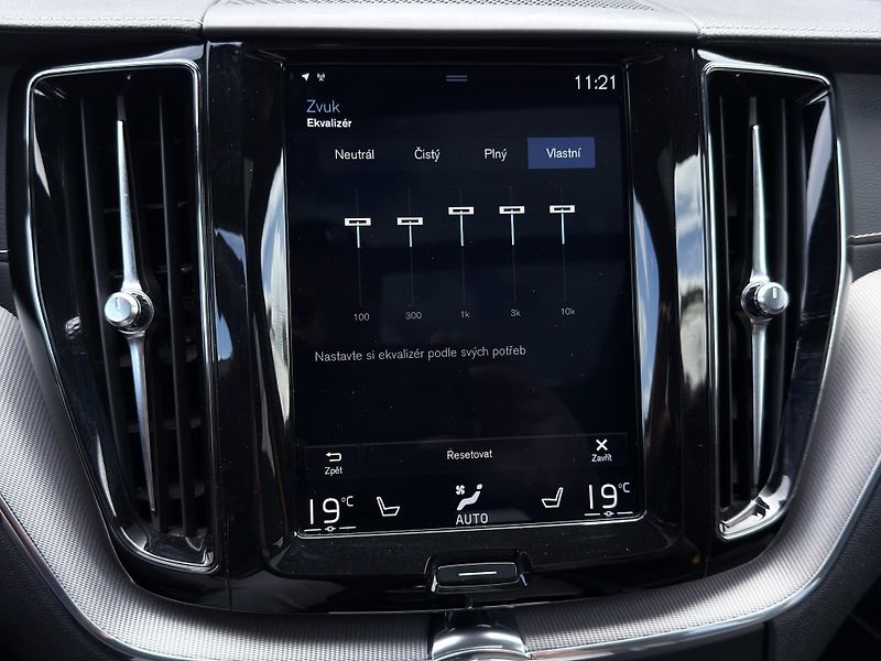 Volvo XC60 T8 AWD POLESTAR engineered - fotka 41 z 52