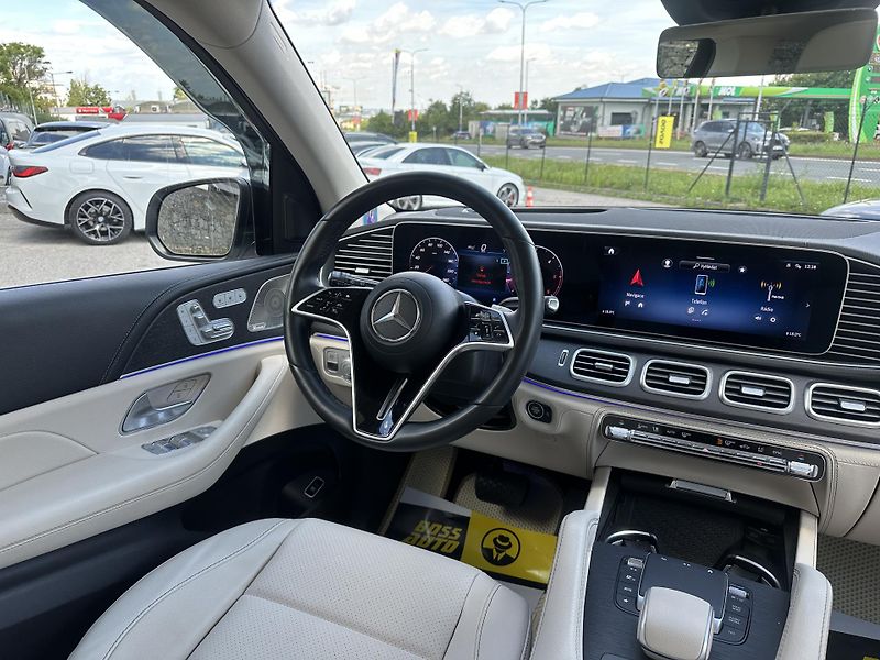 Mercedes-Benz GLE (2024) Mercedes-Benz GLE 450 AMG 2024 - fotka 15 z 20
