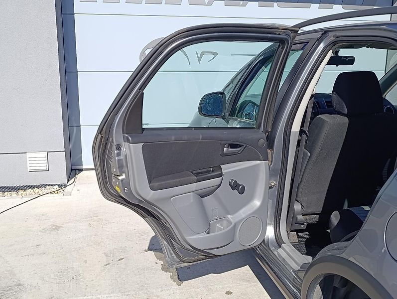 Suzuki SX4 1.6VVT-i 88kW 4X4  - fotka 27 z 29