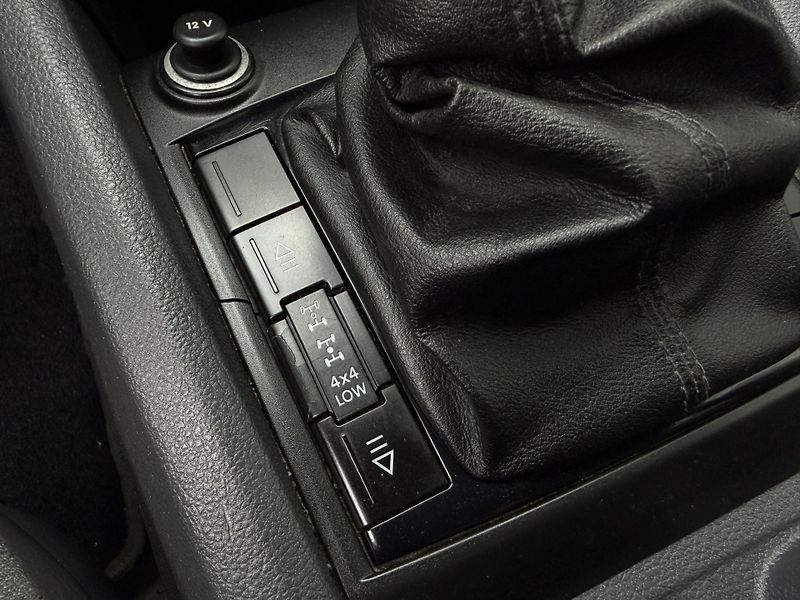 Volkswagen Amarok 2,0 TDI /120kW/  BEZ KOROZE   - fotka 22 z 25