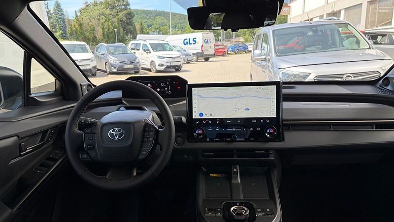 Toyota bZ4X Touring Executive 74kWh AWD - fotka 12 z 19