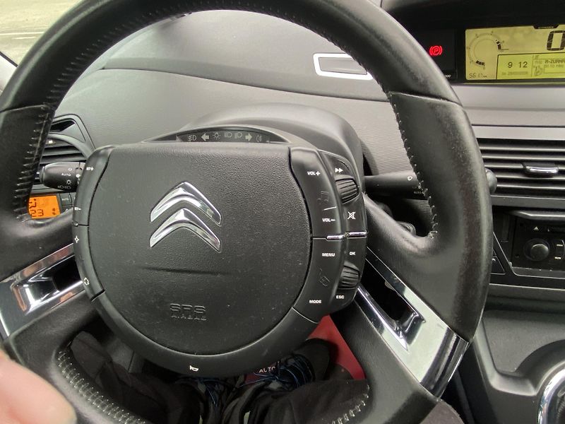 Citroën C4 Picasso (2012) 1,6 HDi  - fotka 28 z 35