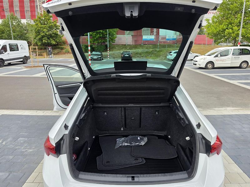 Škoda Octavia (2021) Škoda Octavia IV 1.5 TSI 110kW - fotka 3 z 7