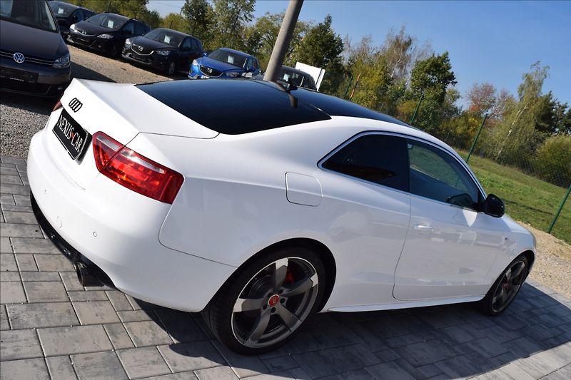 Audi A5 3,0 TDI 176KW S-LINE ALU SERVI - fotka 7 z 48