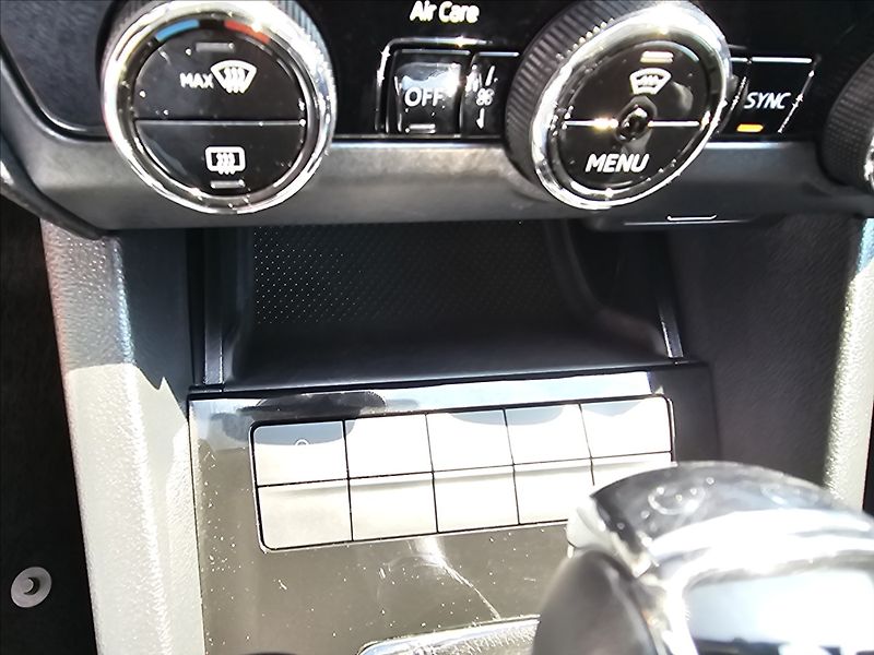 Škoda Octavia III 2,0TDi 110KW STYLE + - fotka 26 z 46
