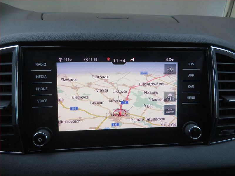 Škoda Karoq (2018) Style Plus 2.0 TDI, 4X4 - fotka 13 z 16