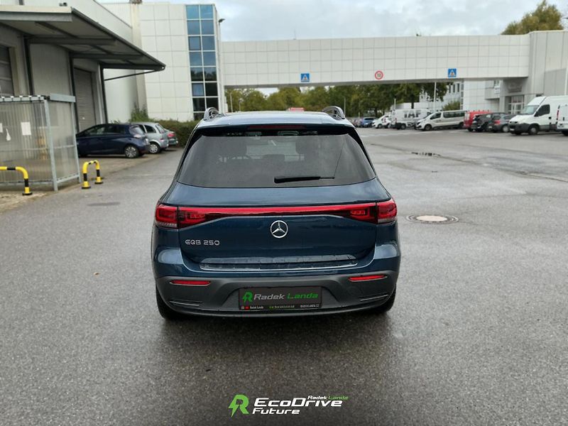 Mercedes-Benz EQB (2023) EQB 250, kamera, vyh. sedadla - fotka 6 z 14