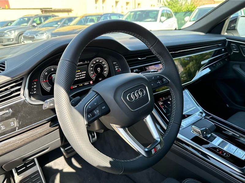 Audi Q8 50 TDI quattro - fotka 23 z 28