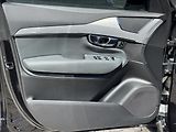 Volvo XC90 2,0 B5 AWD Momentum Pro AT ČR - náhled 27