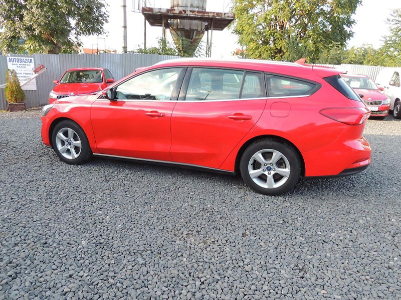 Ford Focus (2020) Combi 1.0i,92kw,ČR,1.majitel - fotka 6 z 40