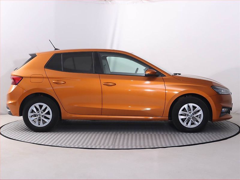 Škoda Fabia (2024) Selection 1.0 TSI, Serv.kniha - fotka 6 z 16