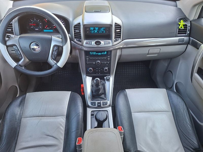 Chevrolet Captiva (2013) 2.2CDTI 135kW 4WD -NOVÉ V ČR - fotka 10 z 43