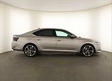 Škoda Superb (2015) 2.0 TDI, Automat, Navi - náhled 6