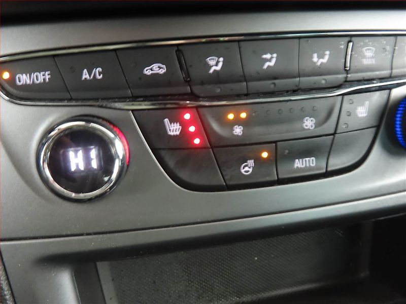 Opel Astra (2019) 1.6 CDTI, Navi, Tempomat - fotka 18 z 18