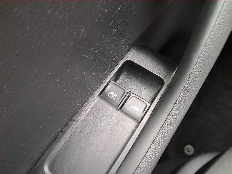 Škoda Fabia (2017) 1.0 TSI, Serv.kniha - fotka 16 z 17