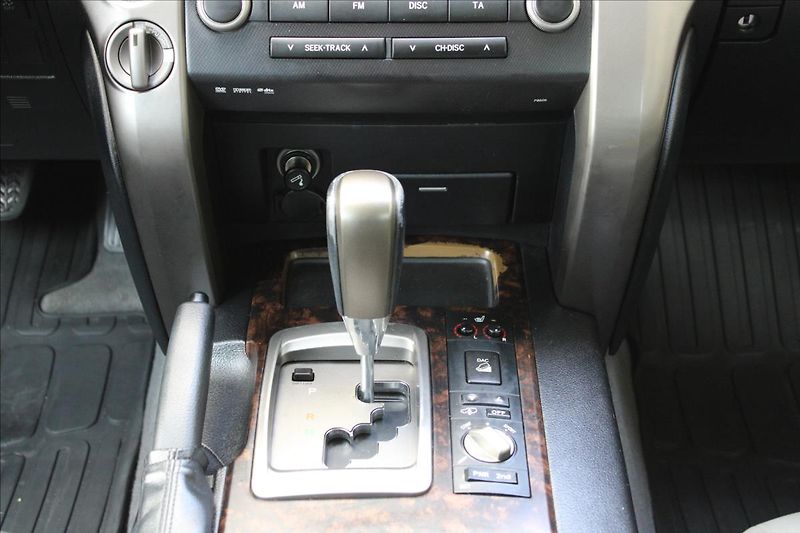Toyota Land Cruiser 200 4.5 D-4D V8 / CZ - fotka 27 z 38