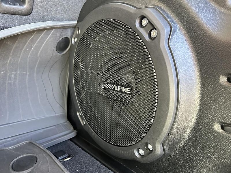 Jeep Wrangler Unlimited Rubicon 392 V8 - fotka 33 z 35