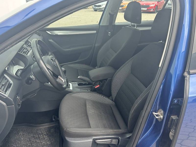 Škoda Octavia Trumf  1,4TSI - fotka 6 z 23