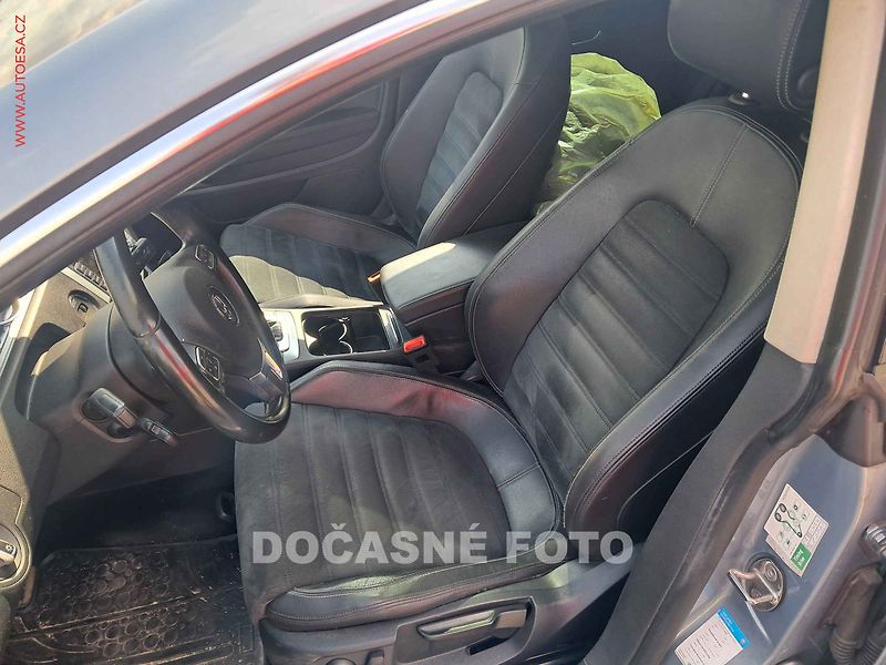 Volkswagen CC (2012) 2.0TDi 4MOTION, ČR, DSG - fotka 3 z 3