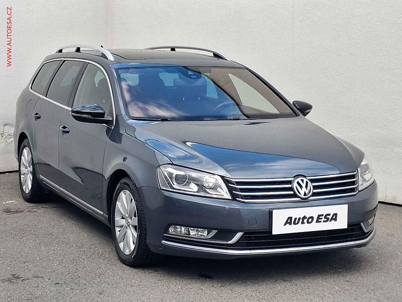 Volkswagen Passat (2014) 2.0TDi, DSG, bixen, navi - fotografie inzerátu