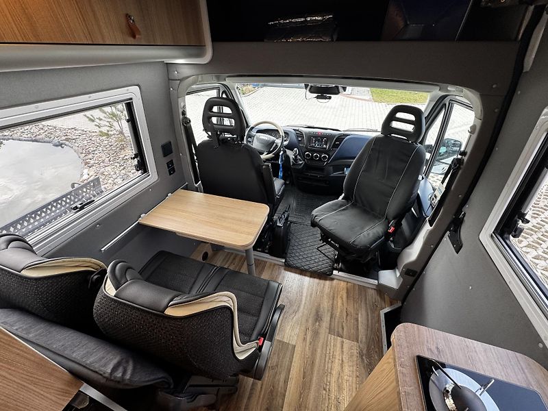 Iveco (2019) prostorná vestavba pro 4, 3,5t - fotka 13 z 36