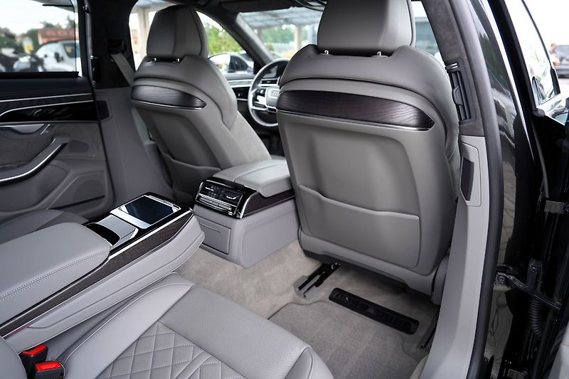 Audi A8 60 TSFI S-line/Q/B&O/Led/460PS - fotka 33 z 50