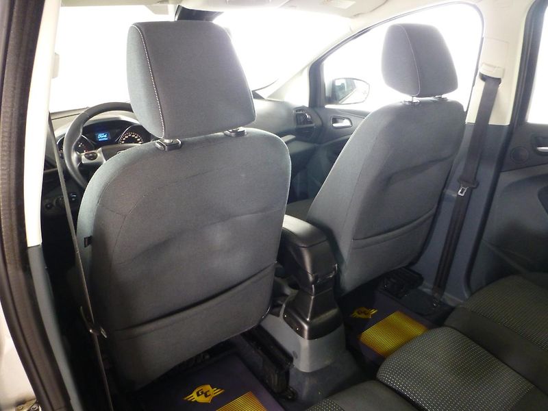 Ford C-MAX (2014) 1,6TDCI-85KW**ALU*PARK.S**NAVI - fotka 15 z 26