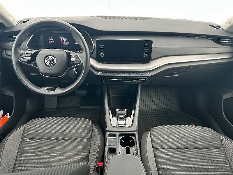 Škoda Octavia Ambition 7DSG 2,0TDI - fotka 10 z 23