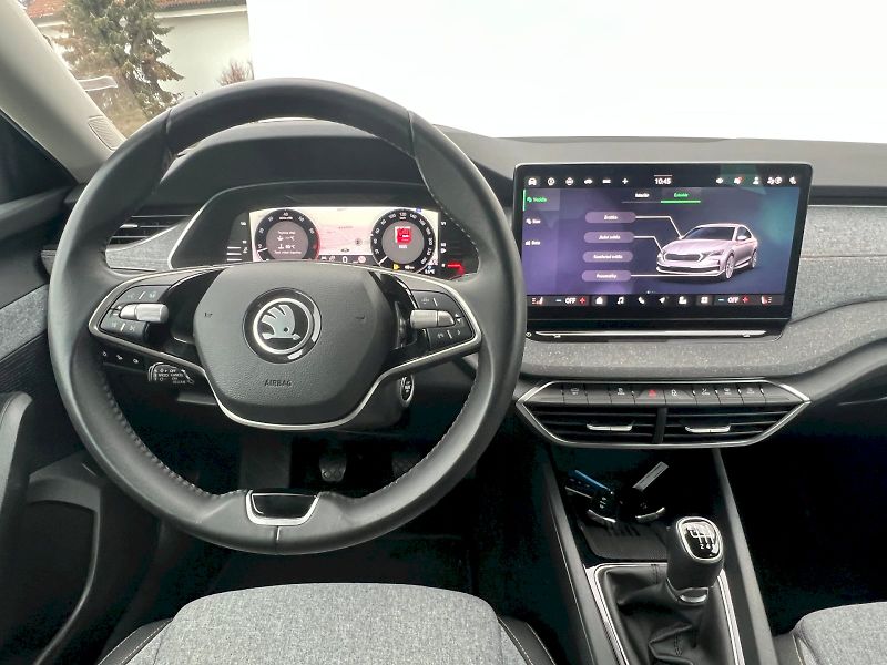 Škoda Octavia (2024) Liftback Top Selection 1.5 TSI - fotka 23 z 36