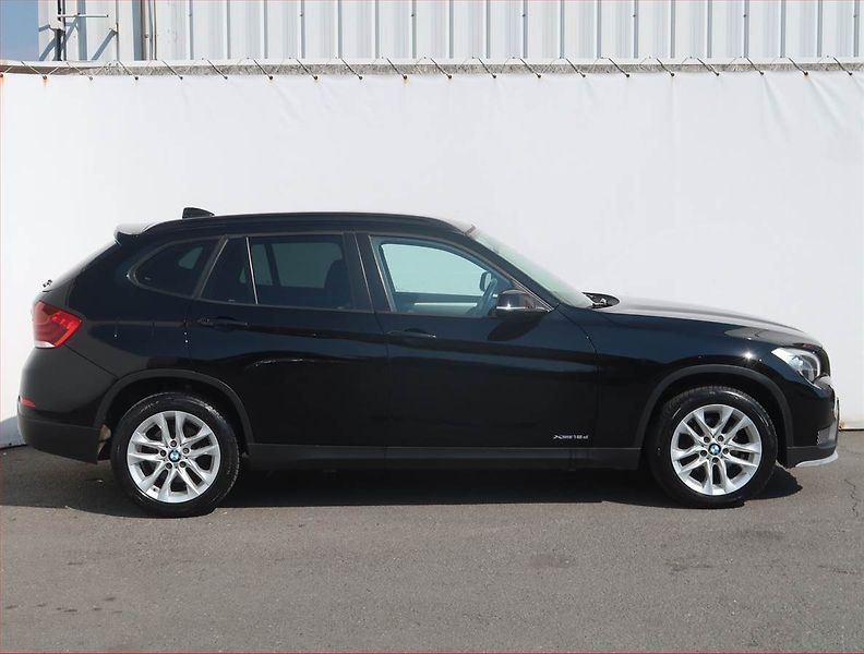 BMW X1 (2014) xDrive18d, 4X4, Serv.kniha - fotka 6 z 16