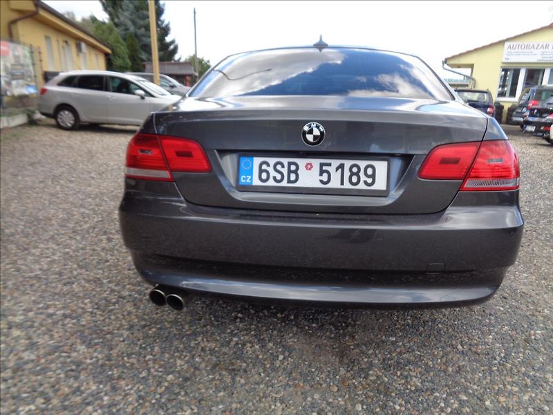 BMW Řada 3 2,5 - fotka 6 z 17