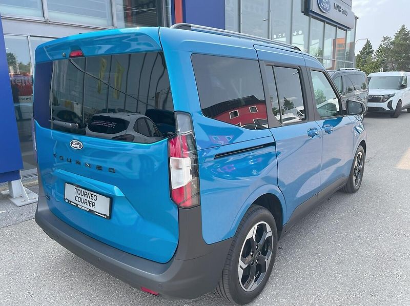 Ford Tourneo Courier Titanium, Tourneo, 43 kWh Elek - fotka 6 z 24