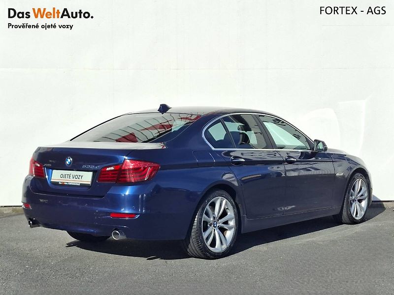 BMW Řada 5 (2015) 535D XDRIVE,230kW - fotka 2 z 33