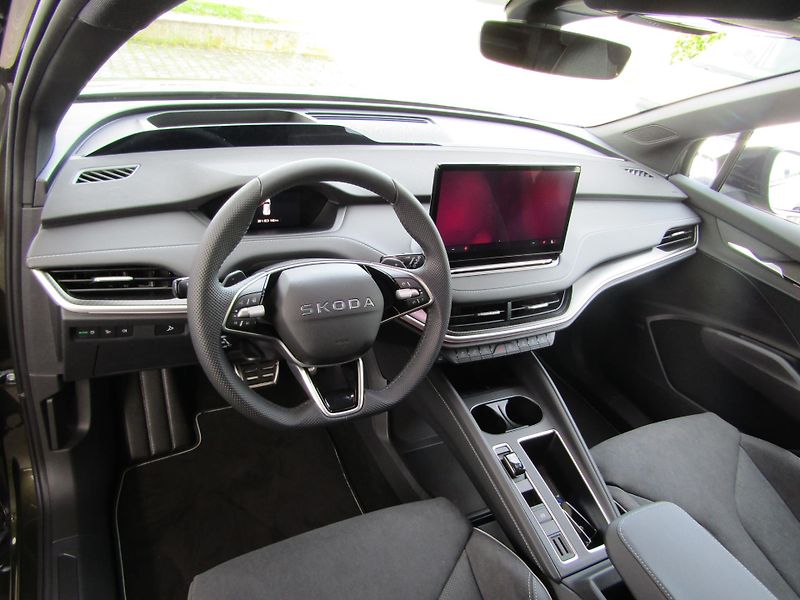Škoda Enyaq (2026) Sportline 85x 82 kWh 210 kW 1° - fotka 5 z 29