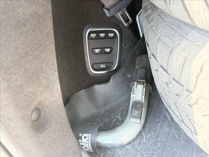 Renault Espace 1,6 147kW a/t INITIALE PARIS - fotka 26 z 31