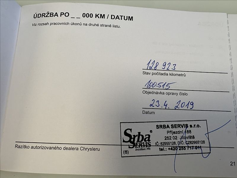 Jeep Grand Cherokee 3,0 CRD 184KW SUMMIT ČR.1.MAJ. - fotka 33 z 38