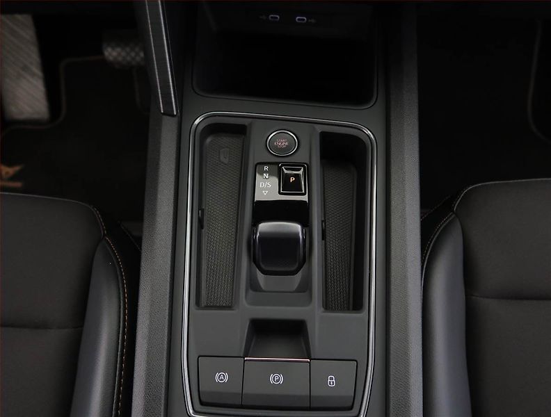 Cupra Formentor (2022) 1.5 TSI - fotka 13 z 28